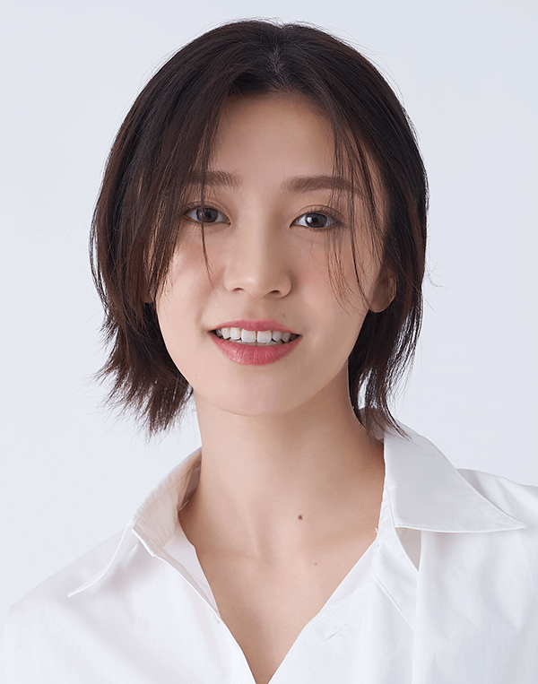 マージ・シャーウッド／ソフィア 潤花